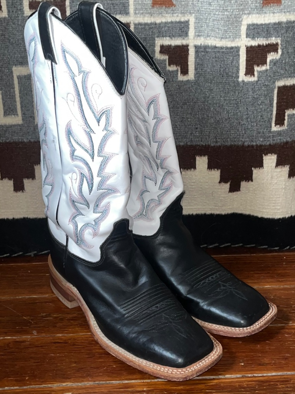 Justin Black Leather Western Cowboy Boots Square Toe Womens Size 8B